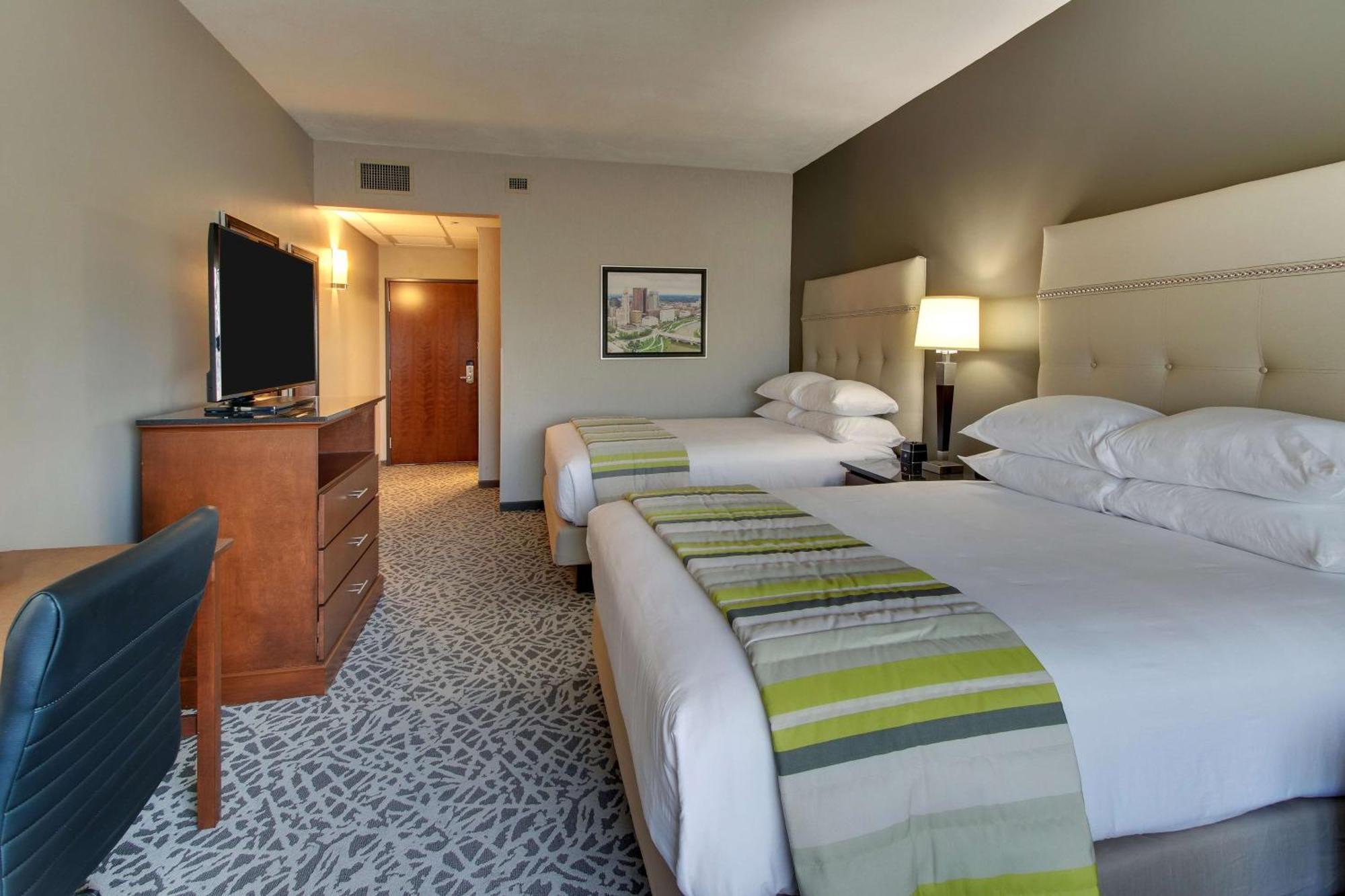 Drury Inn & Suites Cleveland Beachwood Dış mekan fotoğraf