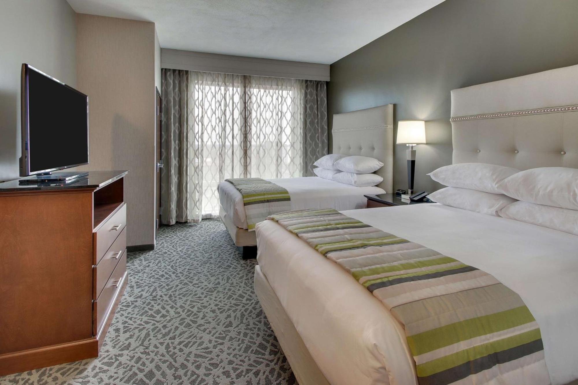 Drury Inn & Suites Cleveland Beachwood Dış mekan fotoğraf
