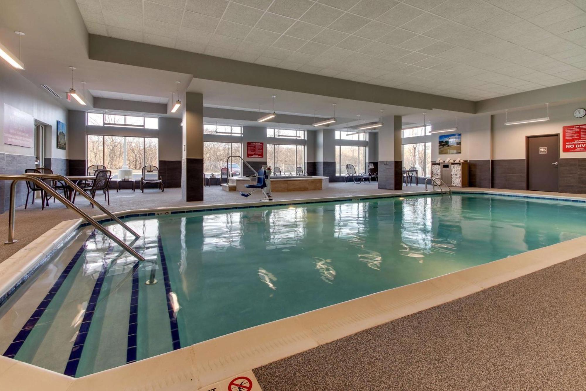 Drury Inn & Suites Cleveland Beachwood Dış mekan fotoğraf