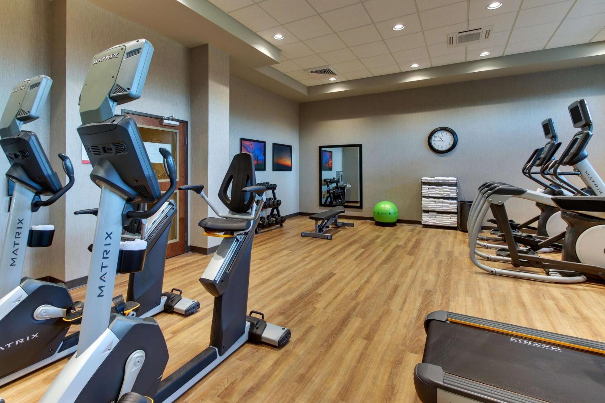 Drury Inn & Suites Cleveland Beachwood Dış mekan fotoğraf
