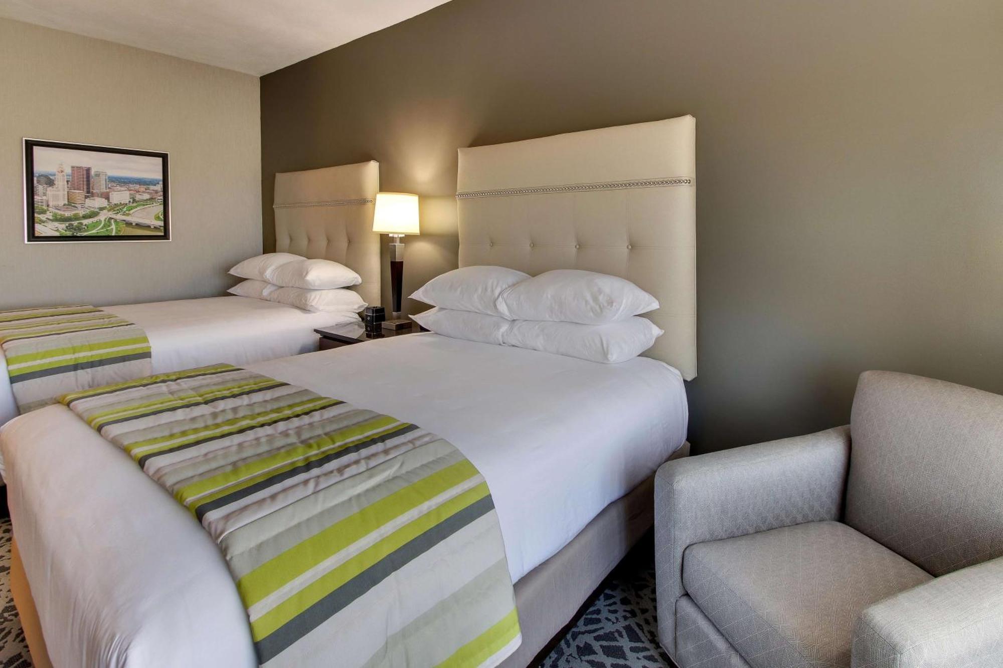 Drury Inn & Suites Cleveland Beachwood Dış mekan fotoğraf